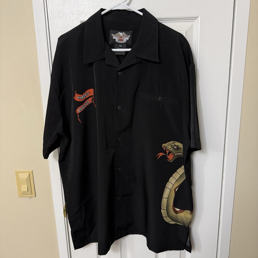 NWOT Harley-Davidson Men's 2XL Black Short Sleeve Button-Up Snake Graphic Y2K
